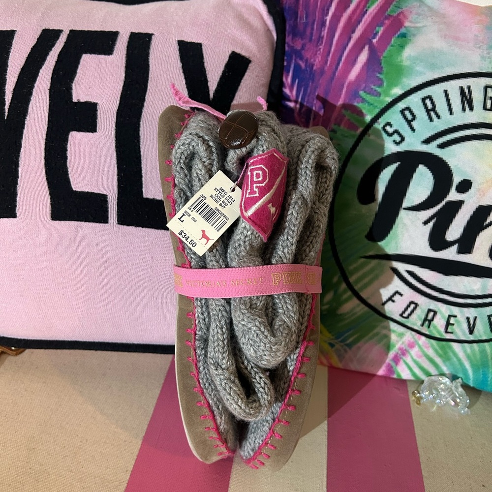 NWT Vintage Gray Knit Slipper / Mukluks